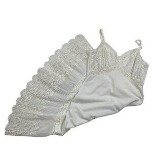 Vintage Van Raalte Opaquelon Nylon/Lace Slip/Nightgown Women's Size 32A